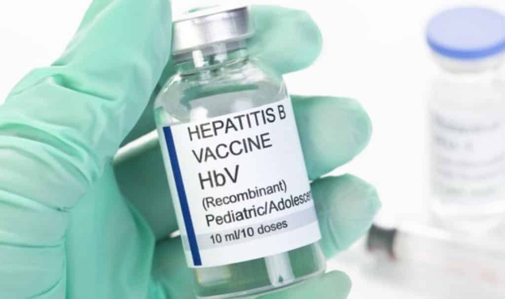 Сколько раз в жизни делать прививку от гепатита В?